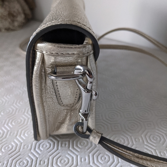 ✨COACH✨ Champagne Shoulder Bag - Picture 3 of 12